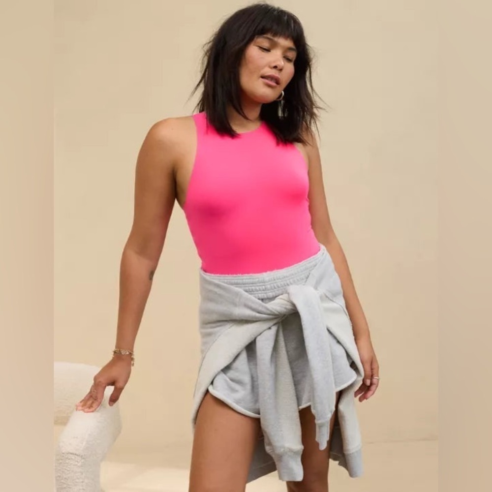 New with tags aerie smoothez Racerback bodysuit in luminous rose
